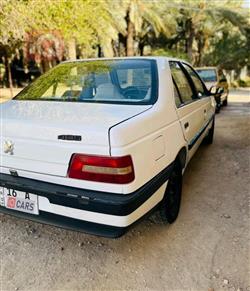 Peugeot 405